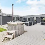 5 Star Holiday Home In Oster Assels Nyaraló Øster Assels